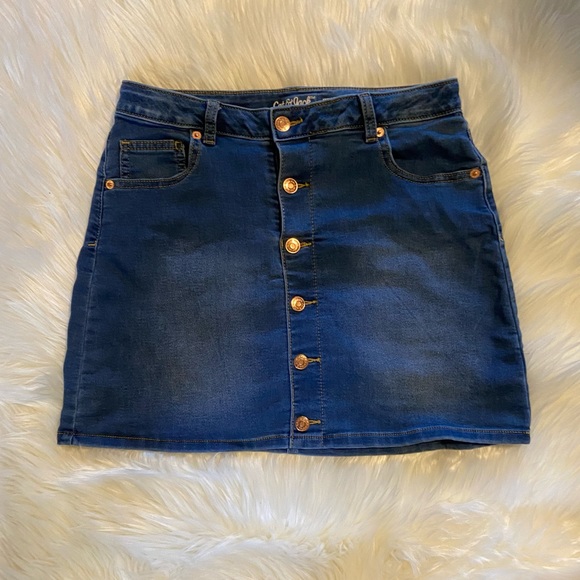 CAT & JACK DENIM SKIRT SIZE XL (14-16) ULTIMATE STRETCH IN GREAT CONDITION. - Picture 9 of 11